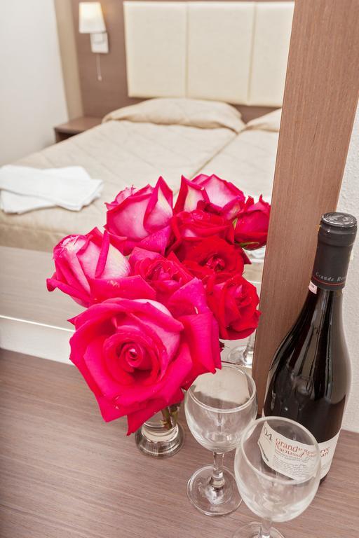 Akti Fine Rooms Skopelos Town Exterior photo